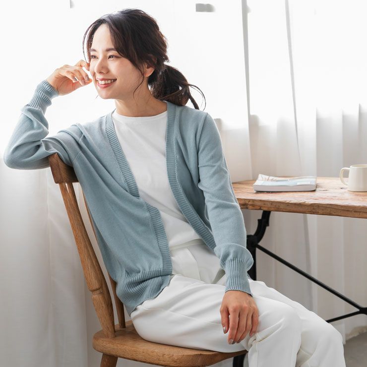 シルク ふわふわ カーディガン 羽織り 長袖 トップス ニットトップス シルク100％ レディース シルクセーター ニット あたたかい 暖かい 敏感肌 肌にやさしい 女性 かわいい おしゃれ 天然 保湿 絹糸 日本製 春 秋 冬 長谷川シルク HASEGAWA SILK 【宅配便】 h01